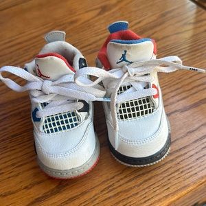 Size 4 toddler air Jordan's